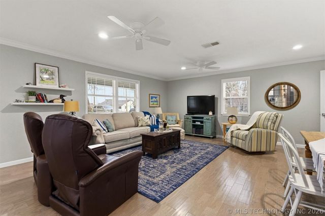 1613 Waters, Kingston, OK 73439