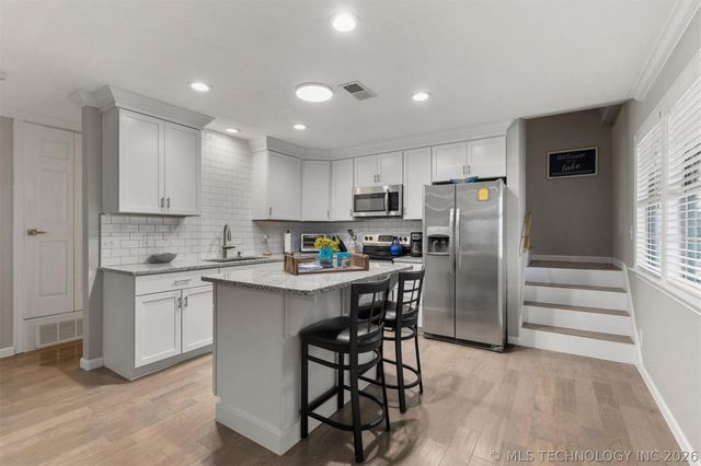 1613 Waters, Kingston, OK 73439