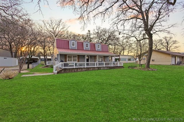 1613 Waters, Kingston, OK 73439