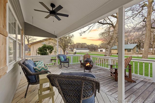 1613 Waters, Kingston, OK 73439