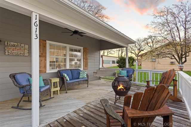 1613 Waters, Kingston, OK 73439