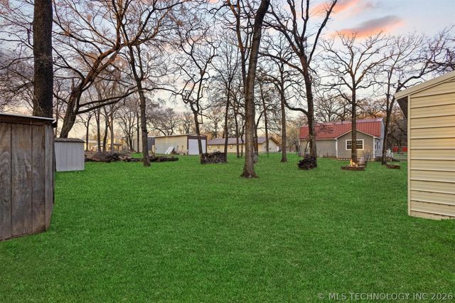 1613 Waters, Kingston, OK 73439