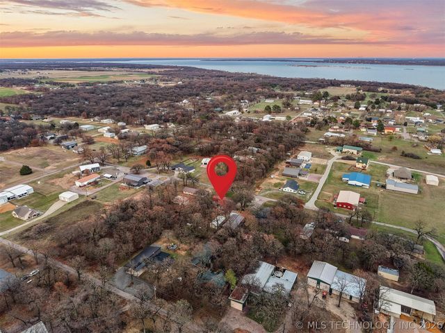 1613 Waters, Kingston, OK 73439