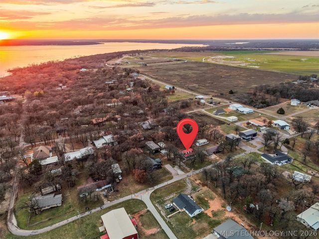 1613 Waters, Kingston, OK 73439