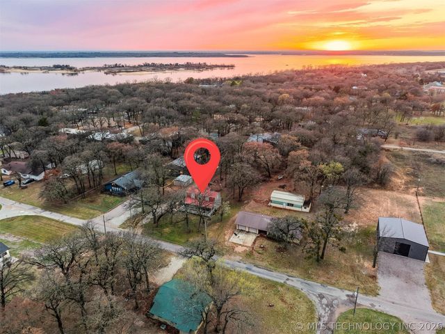 1613 Waters, Kingston, OK 73439