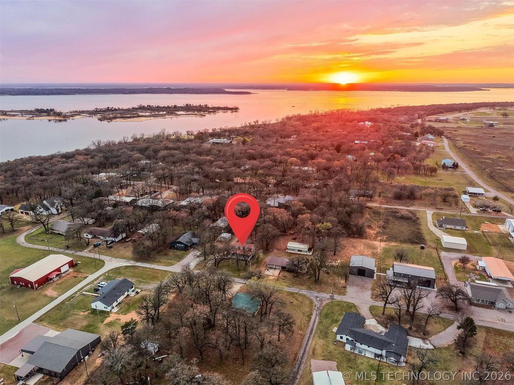 1613 Waters, Kingston, OK 73439