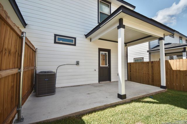 8406 Via Pisa, San Antonio, TX 78227