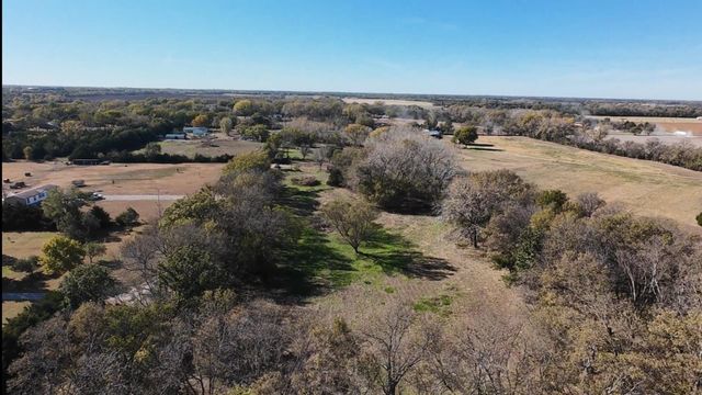 11810 SW 203rd St, Douglass, KS 67039