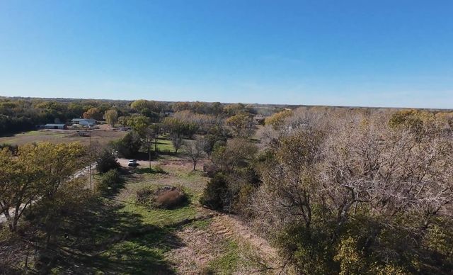 11810 SW 203rd St, Douglass, KS 67039