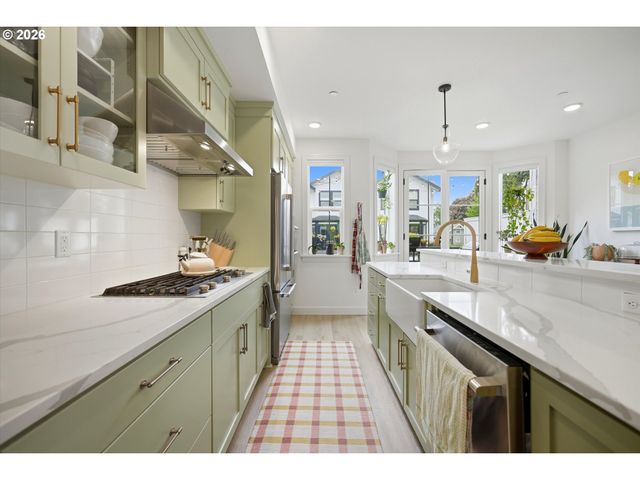 1408 Se GLENWOOD St 2, Portland, OR 97202
