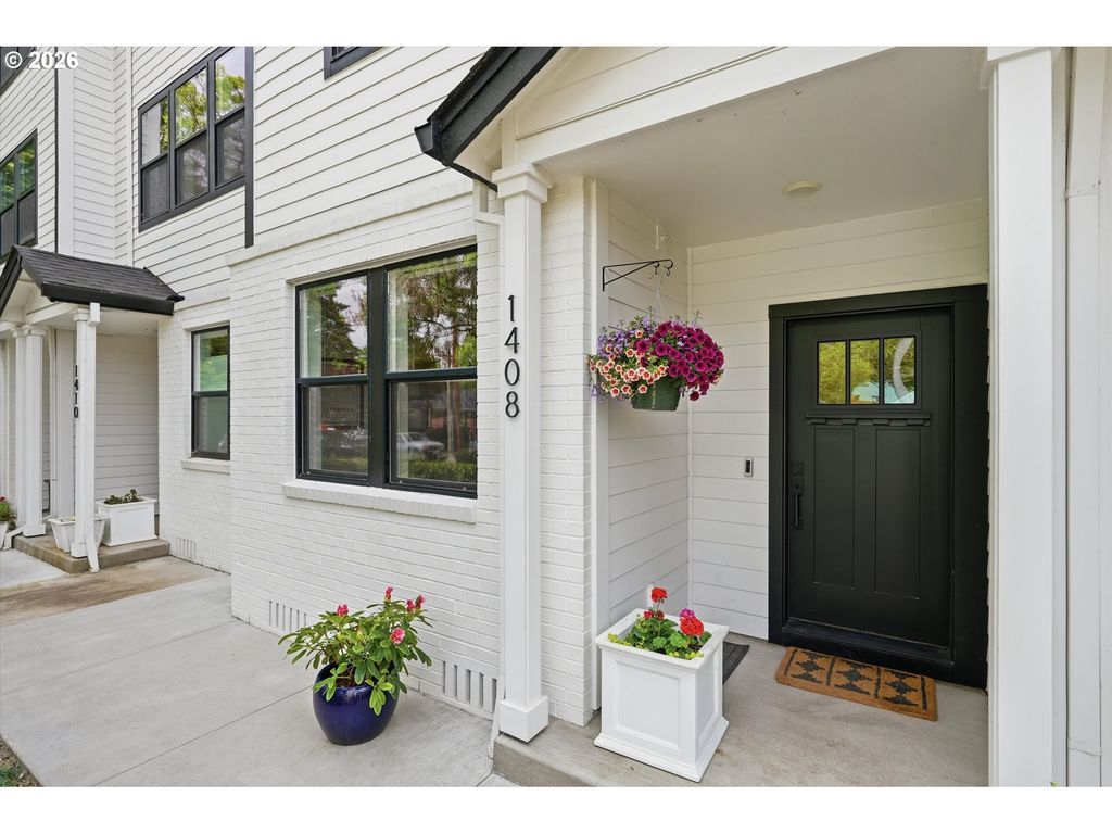 1408 Se GLENWOOD St 2, Portland, OR 97202
