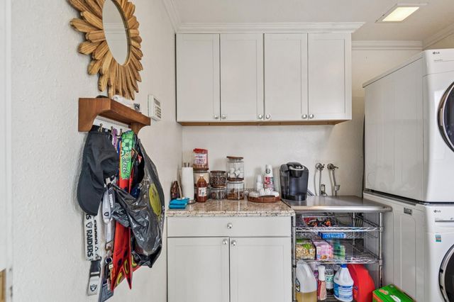 1602 Venetian Dr, Stockton, CA 95207