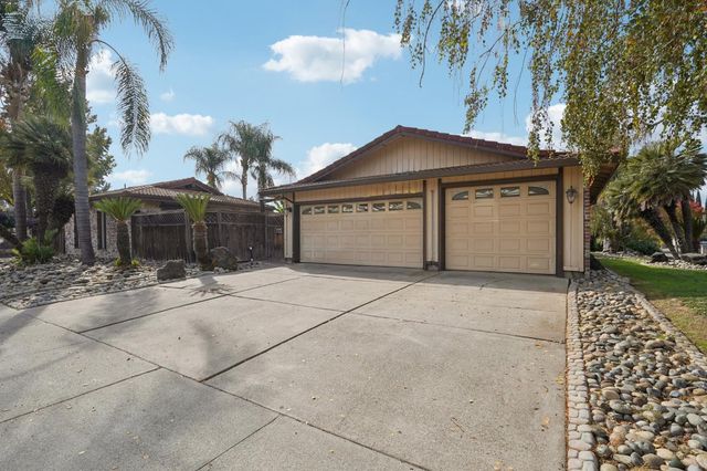 1602 Venetian Dr, Stockton, CA 95207