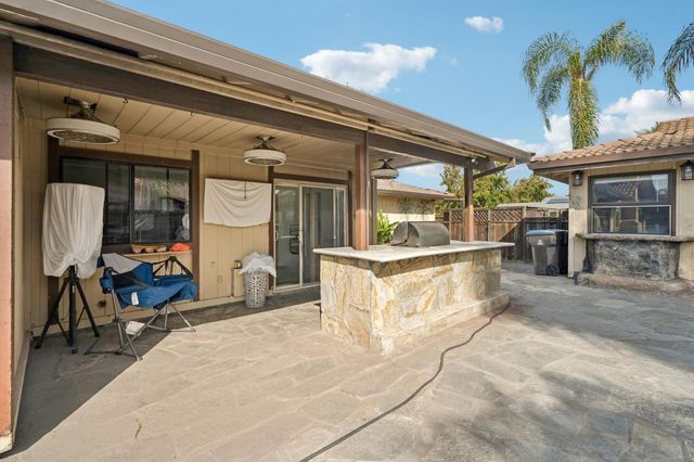 1602 Venetian Dr, Stockton, CA 95207