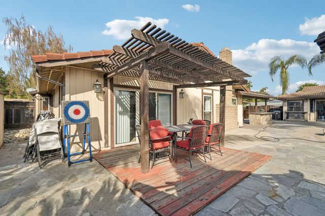 1602 Venetian Dr, Stockton, CA 95207