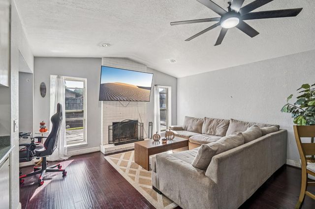 1602 Venetian Dr, Stockton, CA 95207