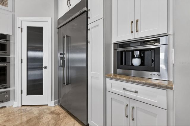 1009 ROYAL PASS ROAD, Tampa, FL 33602