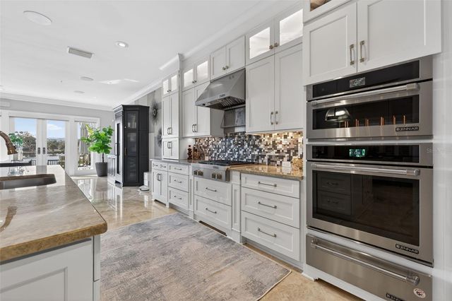 1009 ROYAL PASS ROAD, Tampa, FL 33602