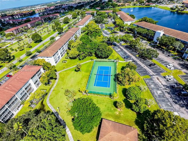 13100 SW 11th Court 107C, Pembroke Pines, FL 33027