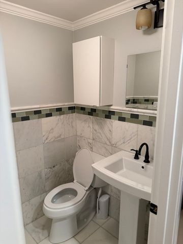 108 Gainsborough St 102W, Boston, MA 02115