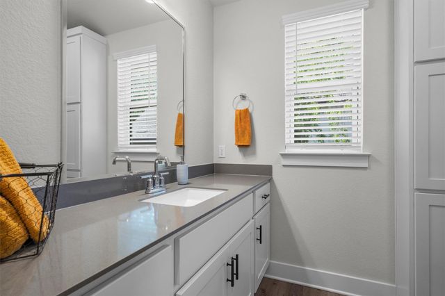 1810 Piedmont Ave, Austin, TX 78757