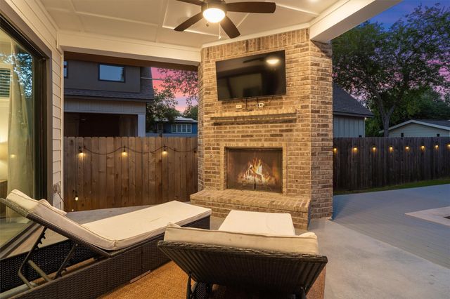 1810 Piedmont Ave, Austin, TX 78757