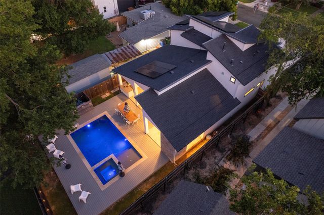 1810 Piedmont Ave, Austin, TX 78757