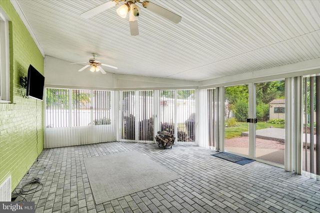 2200 EASTERN BLVD, York, PA 17402