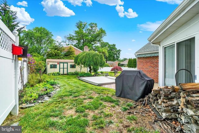 2200 EASTERN BLVD, York, PA 17402