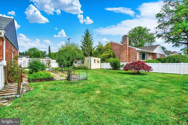 2200 EASTERN BLVD, York, PA 17402