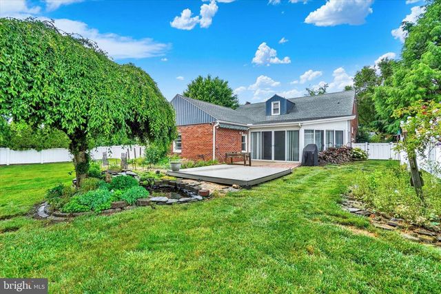 2200 EASTERN BLVD, York, PA 17402
