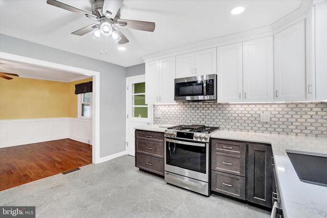 2200 EASTERN BLVD, York, PA 17402