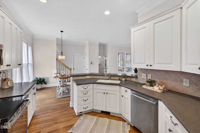 909 Carpenter Town Lane, Cary, NC 27519
