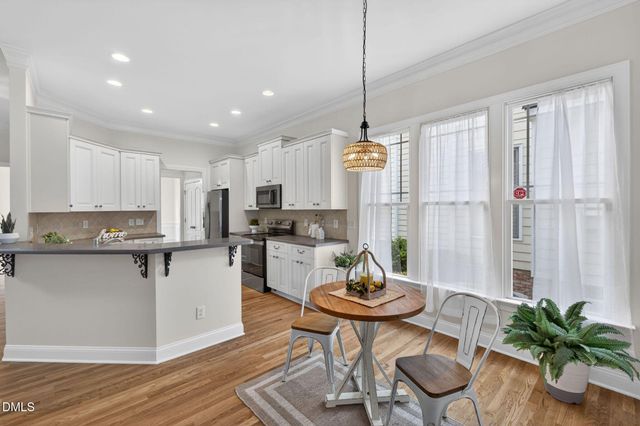 909 Carpenter Town Lane, Cary, NC 27519