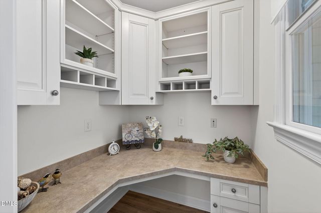 909 Carpenter Town Lane, Cary, NC 27519