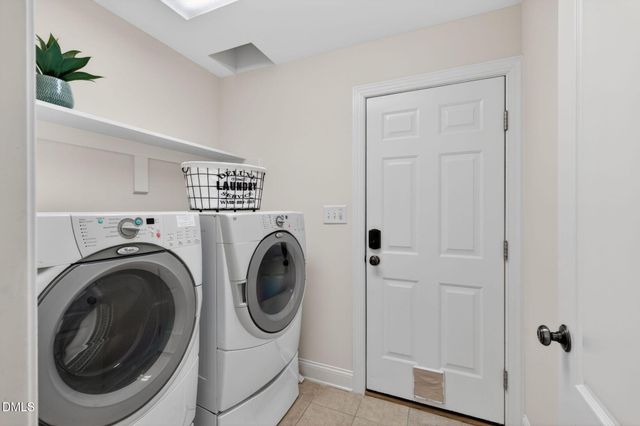 909 Carpenter Town Lane, Cary, NC 27519