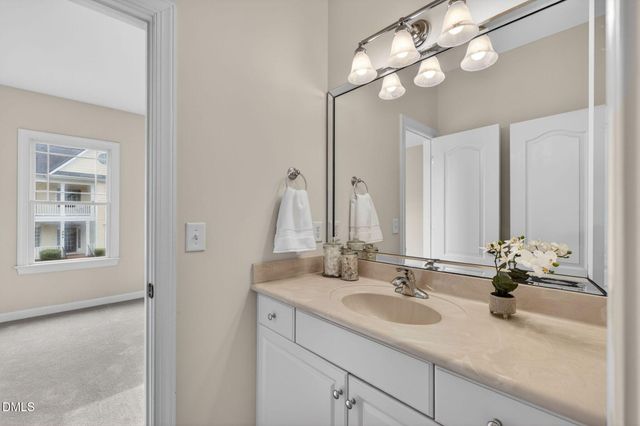 909 Carpenter Town Lane, Cary, NC 27519