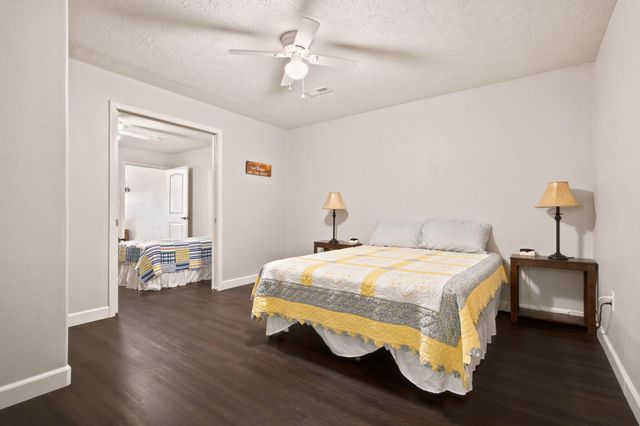 1367 Glossip Avenue, Highlandville, MO 65669