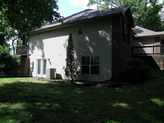 1367 Glossip Avenue, Highlandville, MO 65669