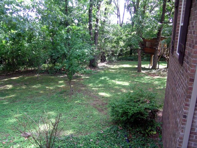 1367 Glossip Avenue, Highlandville, MO 65669