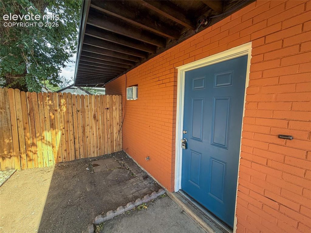 372-374 S Greensboro Street, Colorado Springs, CO 80906 — photo 5