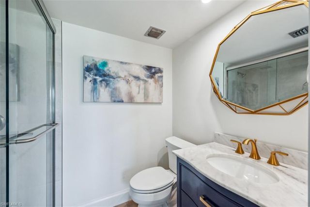 37 High Point CIR E 208, Naples, FL 34103