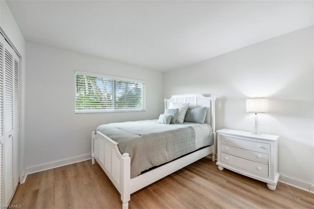 37 High Point CIR E 208, Naples, FL 34103