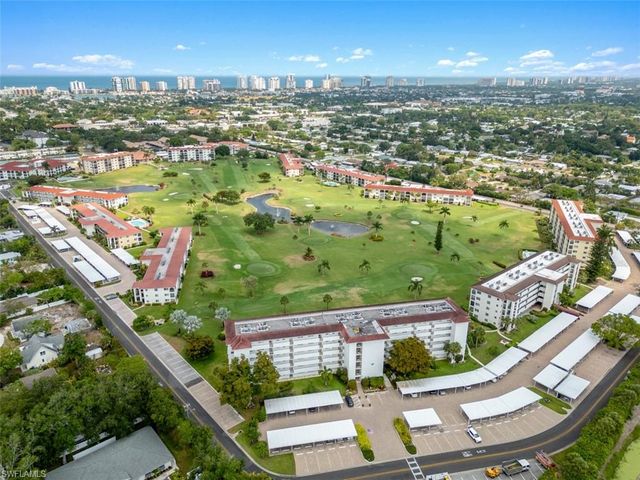 37 High Point CIR E 208, Naples, FL 34103