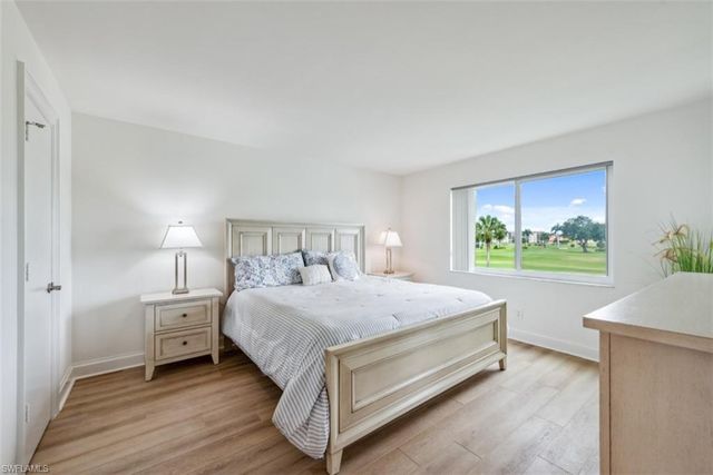 37 High Point CIR E 208, Naples, FL 34103