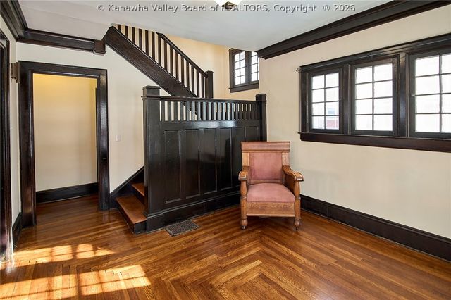 1594 Jackson Street, Charleston, WV 25311