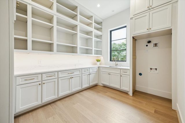 4914 Wigton Drive, Houston, TX 77096