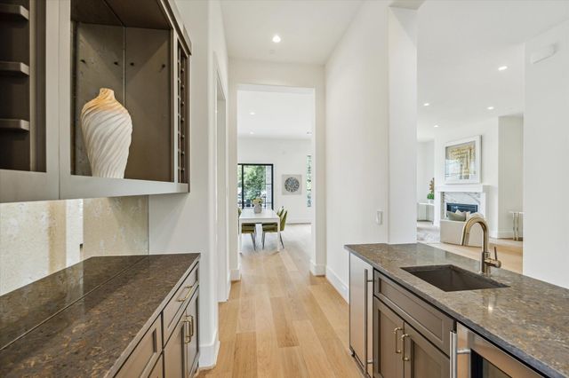 4914 Wigton Drive, Houston, TX 77096