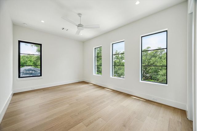 4914 Wigton Drive, Houston, TX 77096