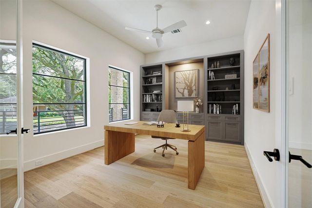 4914 Wigton Drive, Houston, TX 77096